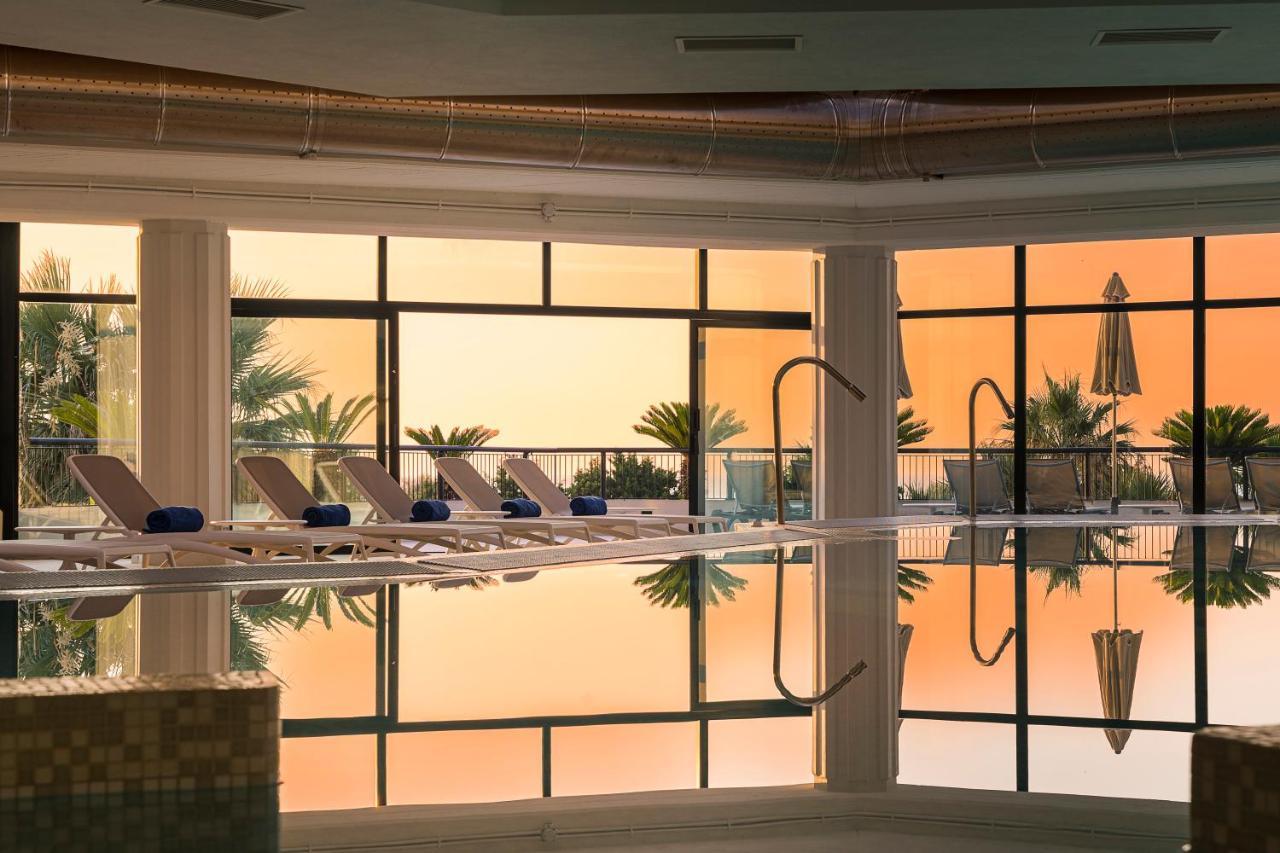 Grand Palladium Sicilia Resort&Spa Campofelice Di Roccella Esterno foto The pool at the Four Seasons Hotel, Cairo