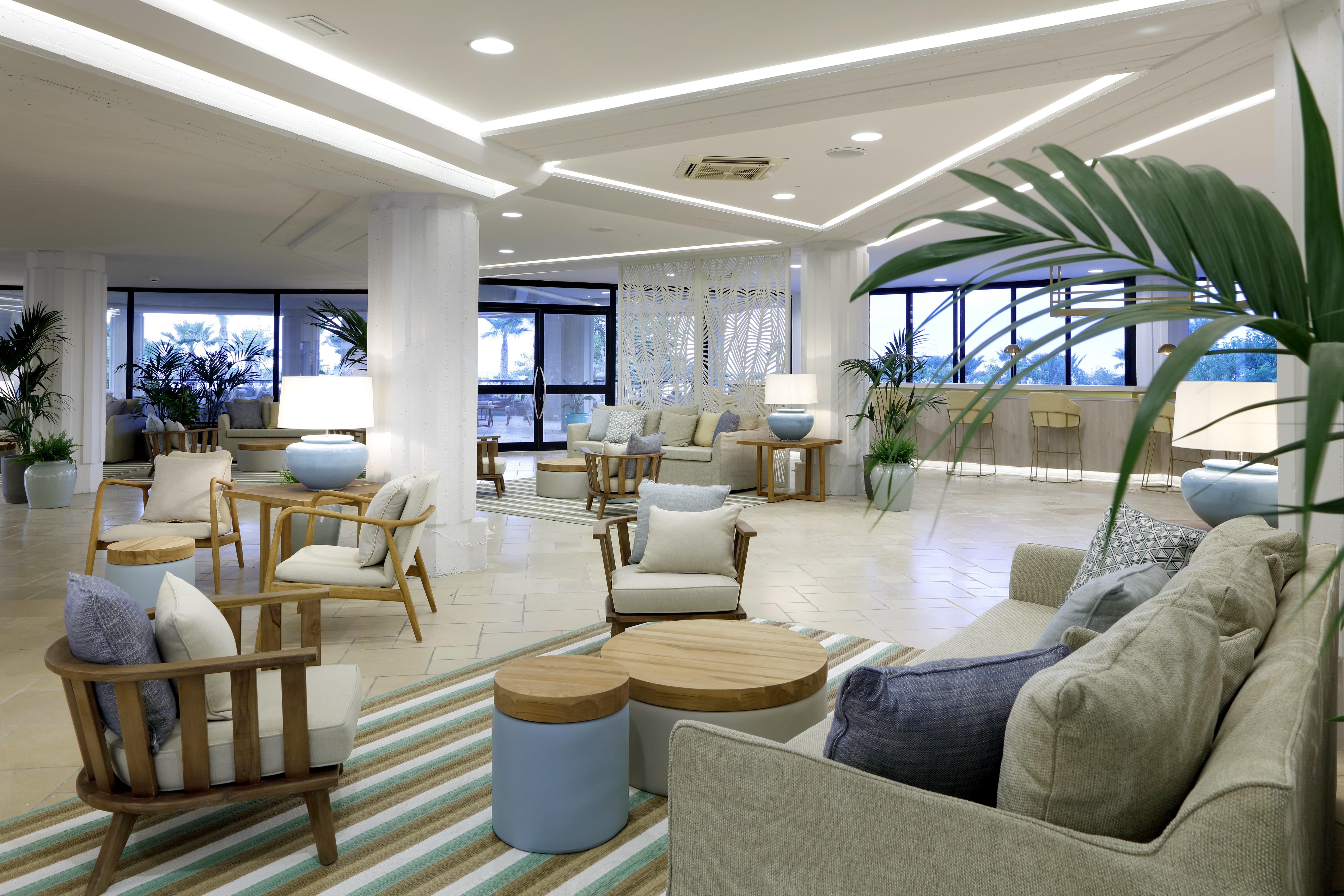Grand Palladium Sicilia Resort&Spa Campofelice Di Roccella Esterno foto Lobby